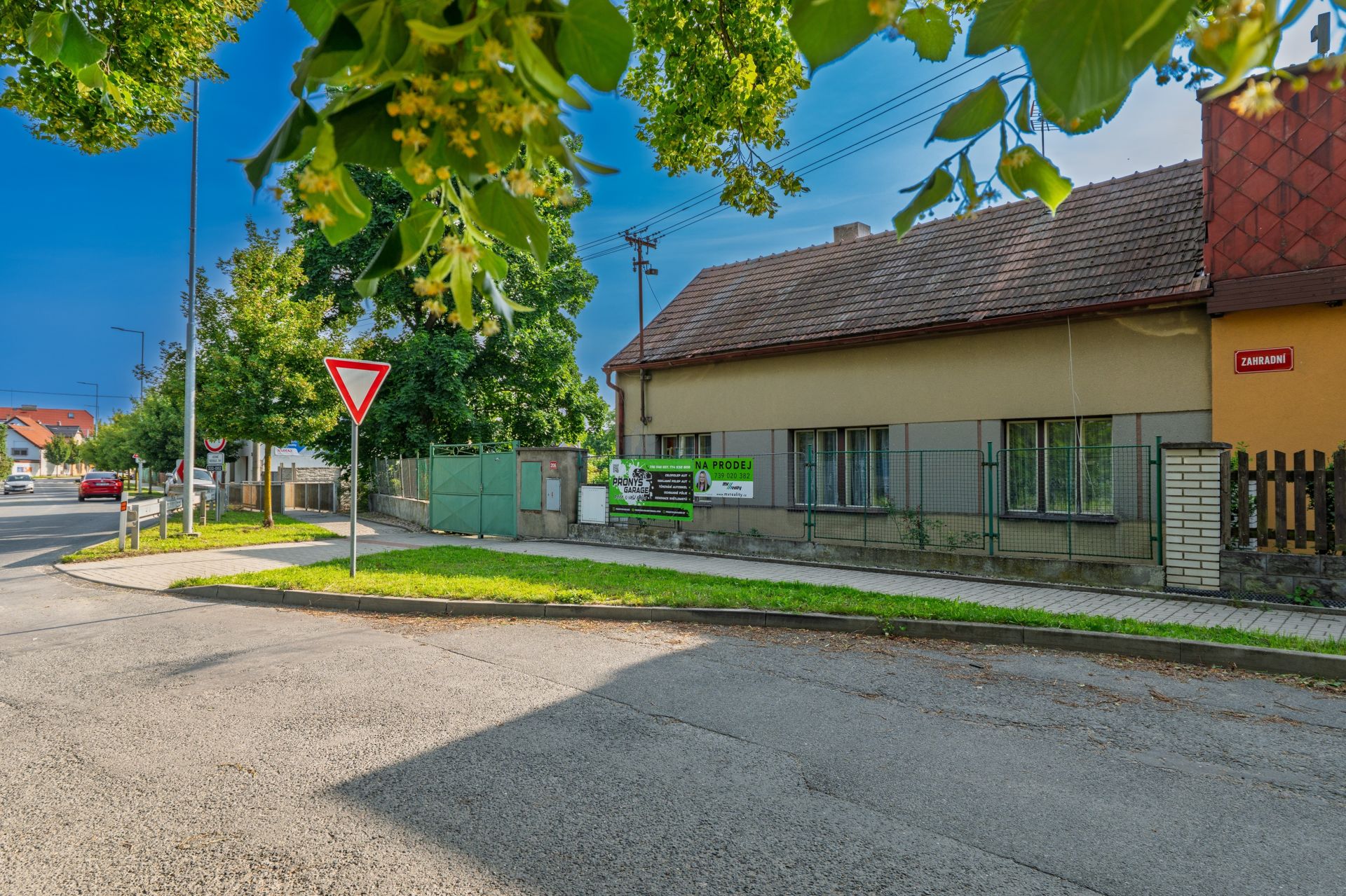 Milovice, prodej domu 3+1 na pozemku o výměře 2.866m2